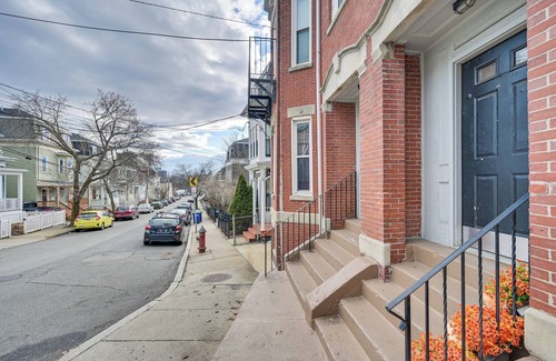 East Somerville Apartment | Comfortable Somerville Studio: Steps to Boston & T Stop