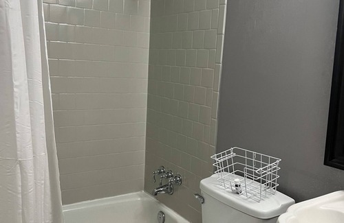 Reston Condo | Inviting Retreat Near Capital with Family-Friendly Amenities