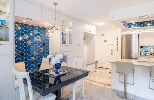 Upper Village Apartment | Inviting Mountainside 1BRM: Pool, Hot Tub & Walk Everywhere!