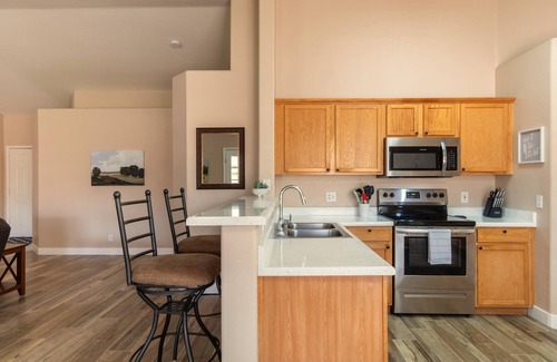 Gateway Ranch House | Pet-Friendly 3BR Retreat with Big Backyard near SanTan Mall
