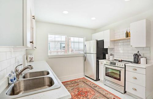 South Perry District House | Inviting Spokane Retreat: Perfect for Golf and Ski Lovers