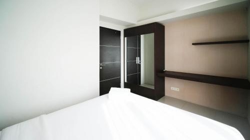 Siwalankerto Apartment | Comfortable 2BR Stay at The Square Surabaya Apartment