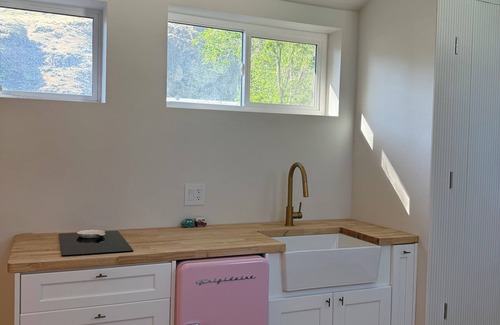 Okanagan-Similkameen House | Cozy Stay in the Okanagan. Top wineries and golf courses just minutes away.