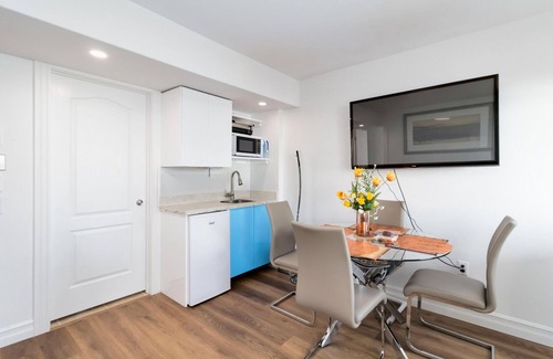 Halifax Apartment | Cozy stay overlooking the basin (2 weeks or more)