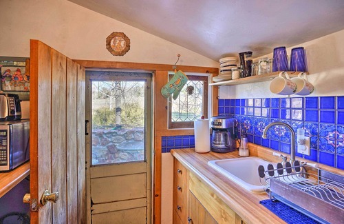 Julian Apartment | Charming Story Book Barn Cottage with Scenic Views & Spa