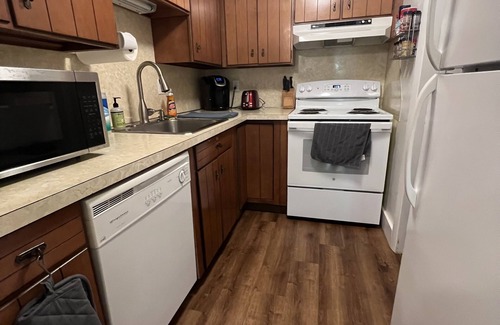 Stratton Mountain Condo | Inviting Stratton Hideaway: Pet Friendly & Family Ready