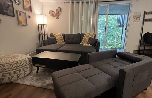 Stratton Mountain Condo | Inviting Stratton Hideaway: Pet Friendly & Family Ready