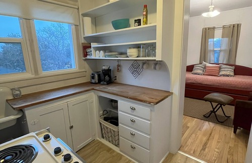Pocatello Apartment | Guest Rated 10/10: Cozy Studio with Kitchen & Breakfast