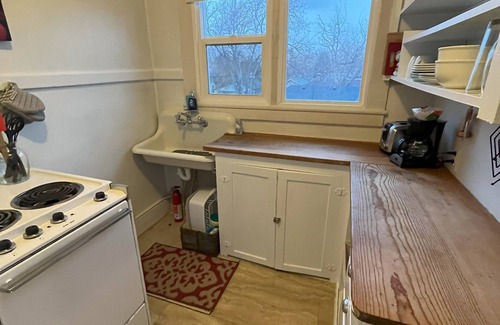 Pocatello Apartment | Guest Rated 10/10: Cozy Studio with Kitchen & Breakfast