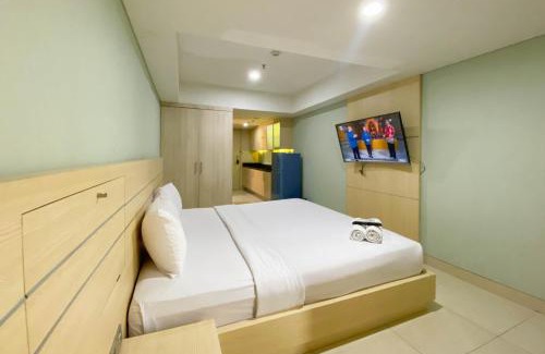 Semarang Apartment | Charming Studio Apartment on the 21st Floor - Warhol Residences