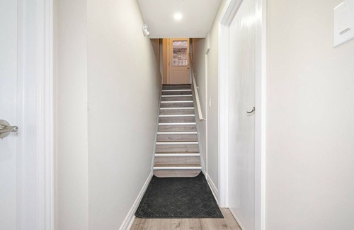 Halton Regional Municipality Apartment | Cozy Studio Apartment Near the Milton Escarpment