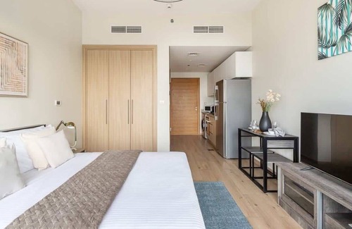 Jebel Ali Apartment | Inviting Studio Apartment Steps from the Metro with Pool
