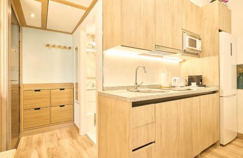 Vidal Apartment | Inviting Studio in Salamanca City - Family Friendly Stay