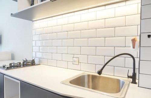 Kayu Putih Apartment | Budget-Friendly Cozy Studio at Tifolia Apartment