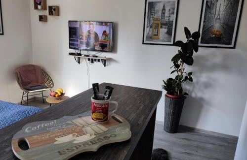 Doboj Apartment | Inviting Cik-Cak Studio: Child-Friendly & Guest Rated 9.9