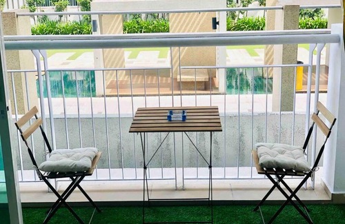 Damansara Perdana Apartment | Inviting Studio Condo Steps from The Curve & IKEA Damansara