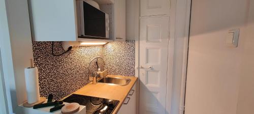 Kallio Apartment | Cozy Studio, Convenient, Close to nature & sea