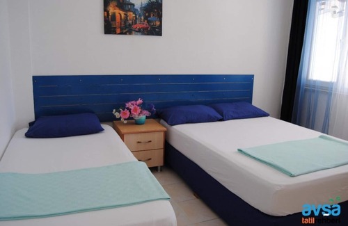 Marmara Apartment | Inviting Beachside Studio Flat on Avsa Island with Kitchen
