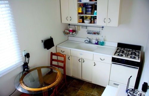 South Mission Beach Apartment | Oceanfront Studio Steps to Beach with BBQ & Bike Rack