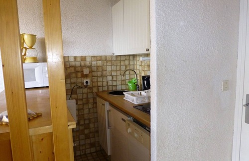 Jeux Apartment | Comfortable Studio Flat Huez for 4 with Spa & Kitchen