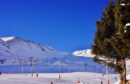 Gouaux-de-Larboust Apartment | Cozy Studio Peyragudes: Ideal for 4 with Spa Access
