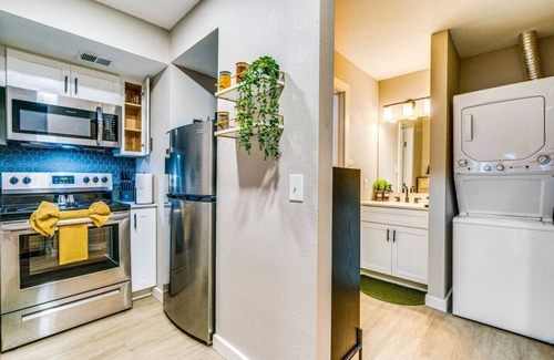 Allandale Apartment | Pet-Friendly Studio Near Downtown with Breakfast Included