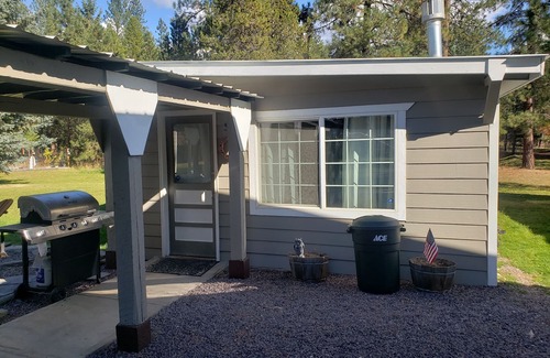 Libby Apartment | Cozy studio in charming Libby with WiFi and AC