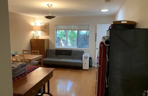 Davis Apartment | Pet-Friendly Studio in Davis with Spa and Pool Access