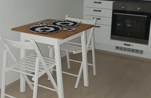 Lantinen District Apartment | Charming Studio in Espoo - Rated 9.2/10, Family Friendly