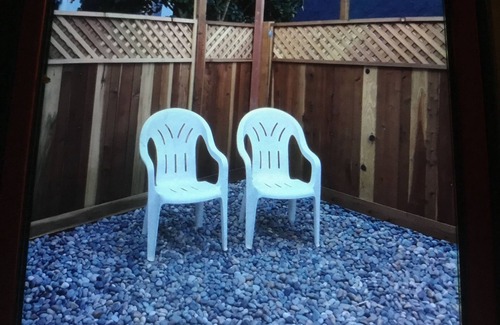 Hellman Street Apartment | Pet-Friendly Studio Near Long Beach for Your Coastal Getaway