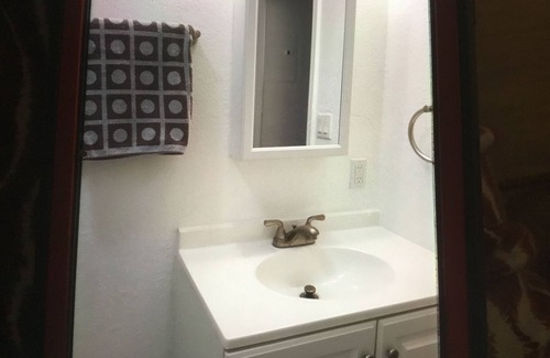 Hellman Street Apartment | Pet-Friendly Studio Near Long Beach for Your Coastal Getaway