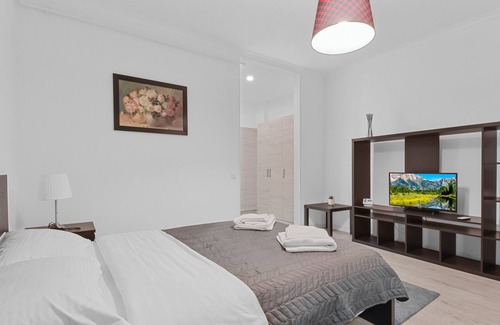 Bucharest Apartment | Cozy Studio in Militari Residence