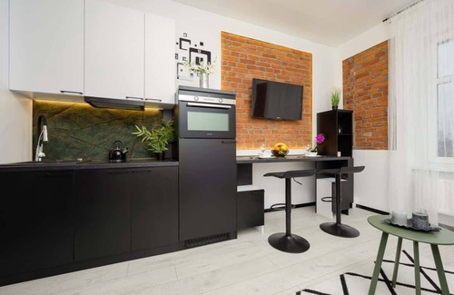 Lodz Apartment | Cozy Studio for 2 at Poznańska 29 | Pet-Friendly Getaway