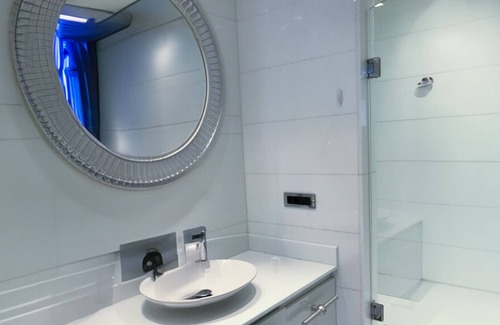 Gaziosmanpasa Condo | Inviting Studio Residence with Oceanfront Views in Besiktas