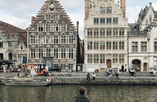 Ghent City Centre Apartment | Cozy Studio Retreat in Heart of Ghent