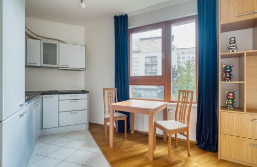 Zabehlice Apartment | Cozy Studio Retreat near Botiče Meanders