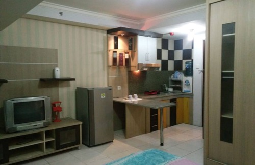 Panunggangan Utara Apartment | Inviting Studio Apartment in Serpong with Pool & Breakfast