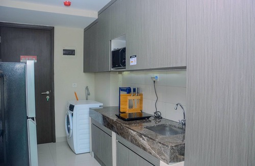 Mampang Prapatan Apartment | Inviting Studio Room at Nine Residence Apartment with Pool