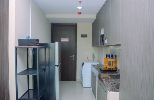 Mampang Prapatan Apartment | Inviting Studio Room at Nine Residence Apartment with Pool