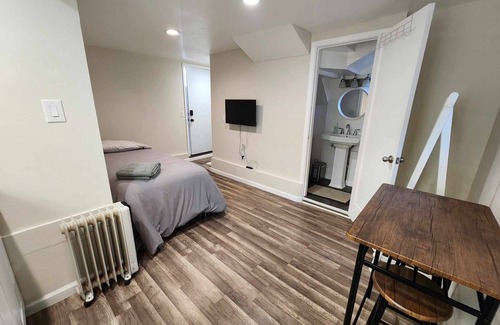 Bayview Apartment | Charming Pet-Friendly Studio with Breakfast Included