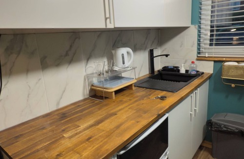 Cambridge Apartment | Tranquil STUDIO with Kitchen & Kids Amenities - 10/10 Rating