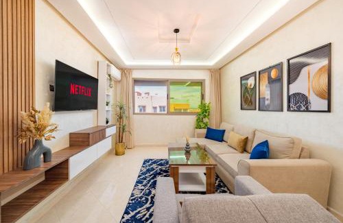 Camp El Ghoul Apartment | Inviting Apartment in Gueliz: Family-Friendly Retreat