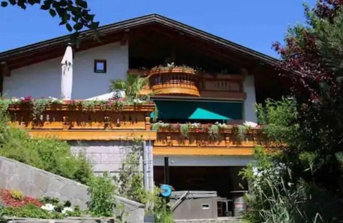Fulpmes House | Inviting Studio with Spa and Breakfast Options Await