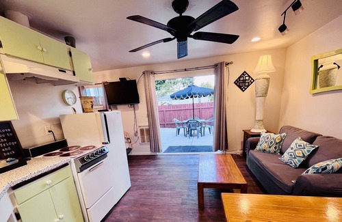 Eagle Point Apartment | Cozy Studio with wifi & full kitchen