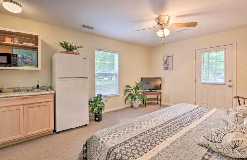 Beaufort Apartment | Cozy Studio with Yard, Close to Downtown Beaufort!