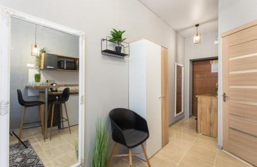 Petrovskoye Apartment | Inviting Studio at Yaroslavska 21 - Rated 9/10 by Guests