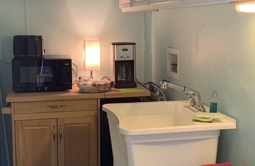 Norfolk Cottage | Beachfront Suite with Ocean Views and Family-Friendly Amenities