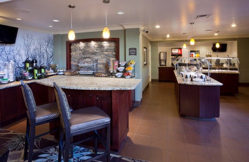 Eagan Condo | Comfortable Suite in Eagan | Free Wifi, Gym & Breakfast!