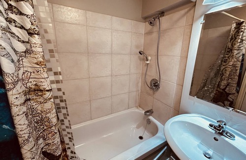 Maugerville Apartment | Cozy suite in the woods. 15min to Grand lake, 6min to amenities. Pet friendly!!