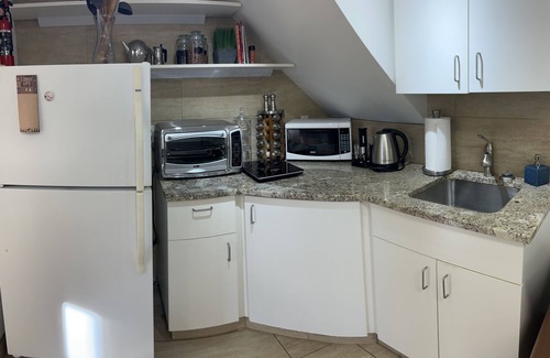 Northwest Calgary Apartment | Charming Suite Near Nose Hill Park with Pet-Friendly Perks